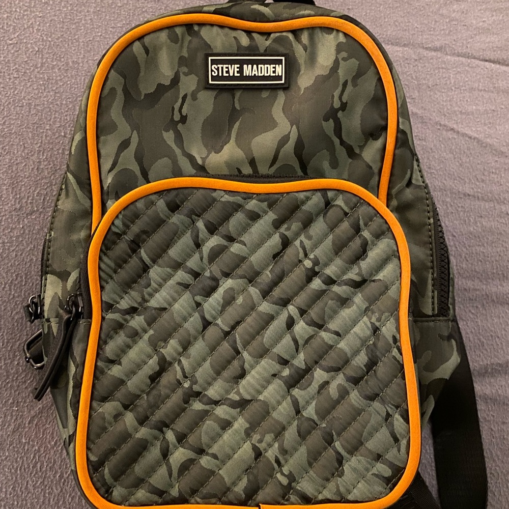 Steve Madden mini camo backpack
